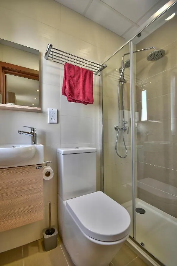 Central Suites St. Julian'S بيت ضيافة
